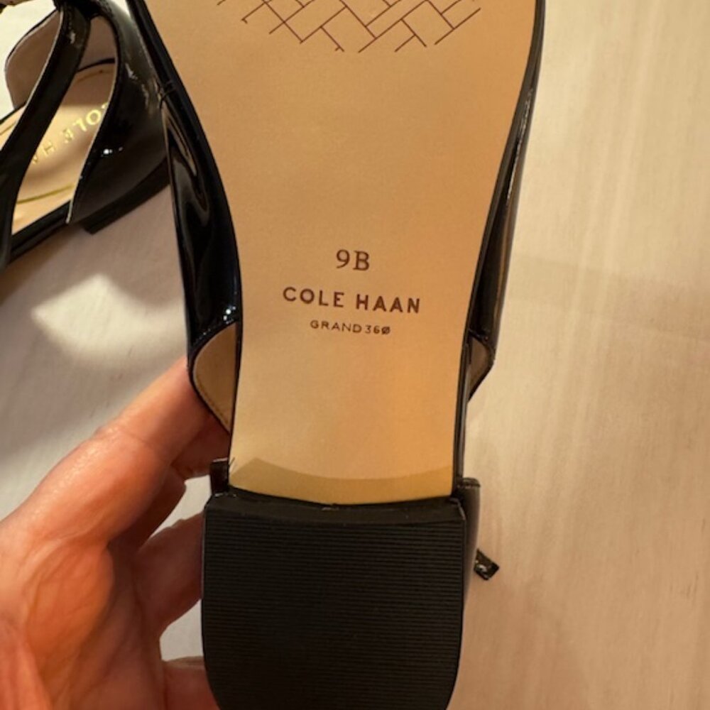 Cole Haan - Bria Cutout Flat in Black Patent Leather - Picture 4 of 4